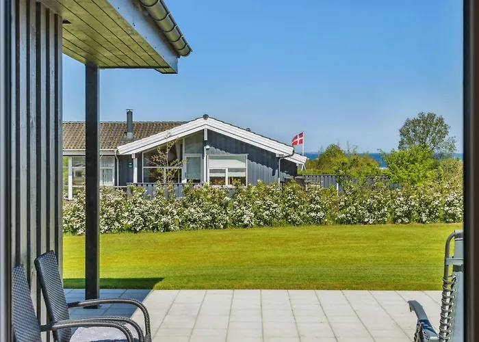 Ika - 450m From The Sea By Interhome *